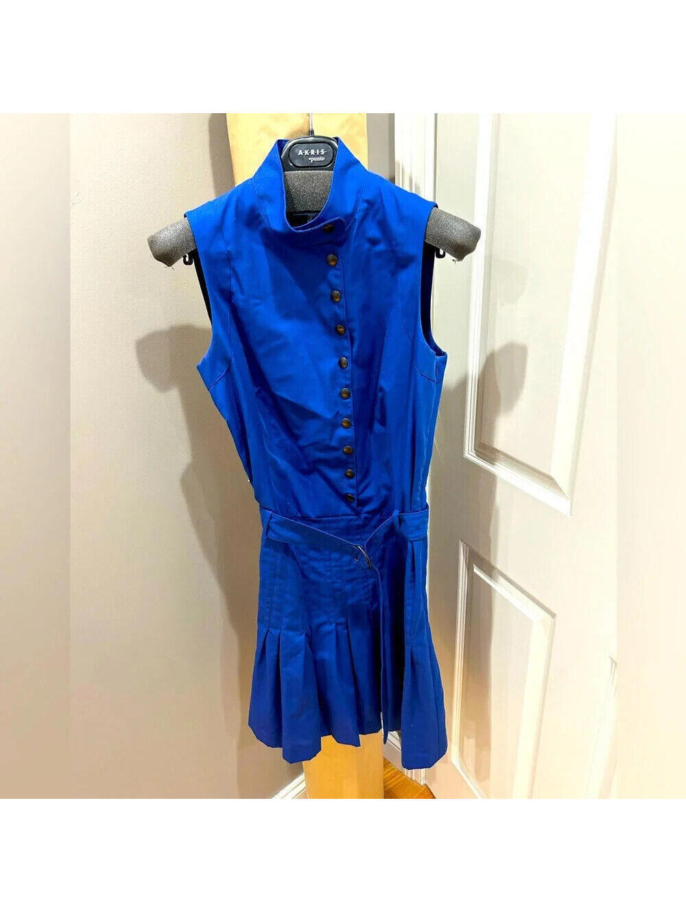 Akris Punto size 8 dress